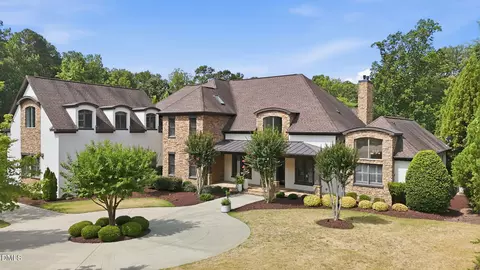 6205 Autrey Ct, Raleigh, NC 27613