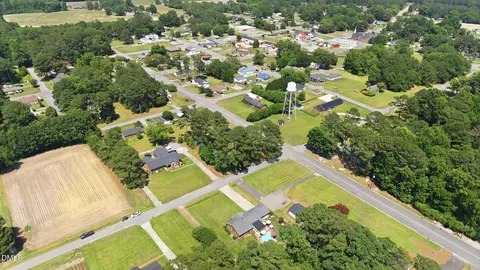 View/Area - 403 W Eason St, Macclesfield, NC 27852 photo 6 of 7
