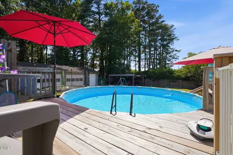 Exterior - 403 W Eason St, Macclesfield, NC 27852 photo 5 of 11