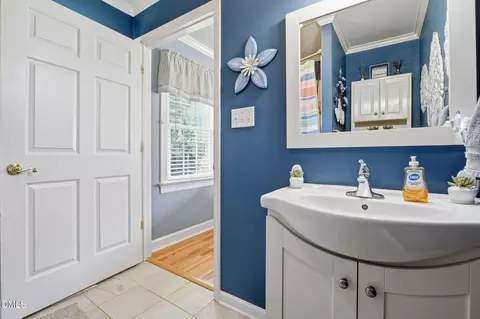 Bath - 403 W Eason St, Macclesfield, NC 27852 photo 2 of 3