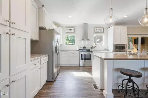 Kitchen - 361 Camelia Rd, Benson, NC 27504 photo 6 of 8