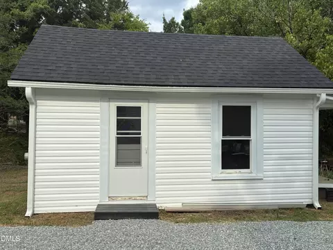 123 E Hill St, Haw River, NC 27258
