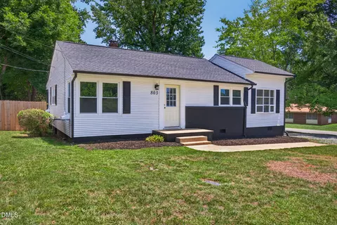 803 Oakley St, Graham, NC 27253
