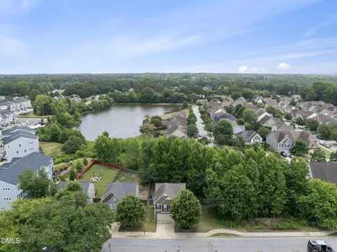 919 Award St, Fuquay Varina, NC 27526