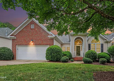 13 York Woods Pl, Durham, NC 27705