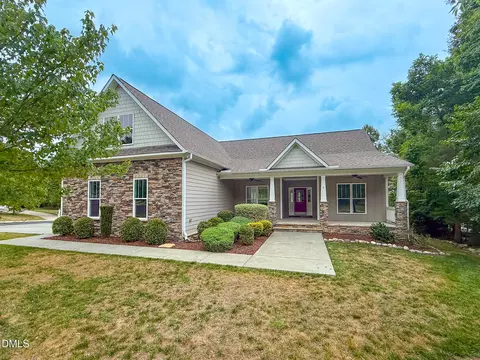 4 Trillium Ct, Durham, NC 27712