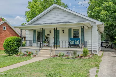 506 Atwater St, Burlington, NC 27215