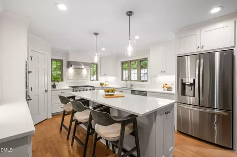 3516 Ranlo Dr, Raleigh, NC 27612