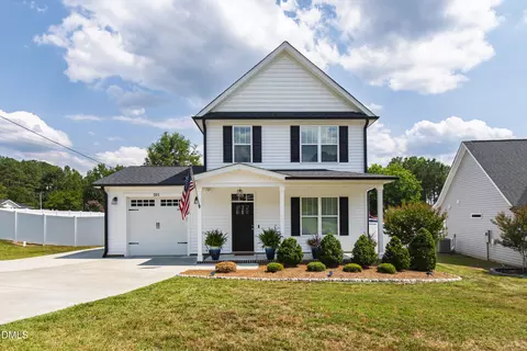 101 Averly Ct, Stem, NC 27581