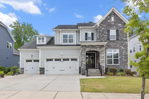 301 Mystic Quartz Ln, Holly Springs, NC 27540
