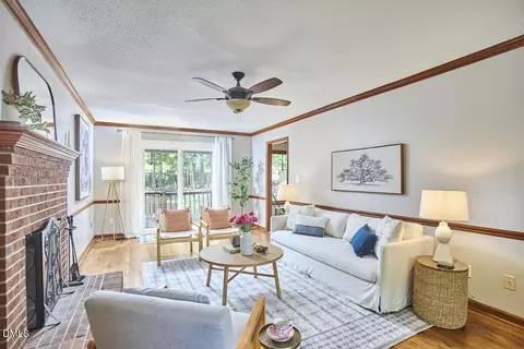 Living - 10 Cedar Bluff Ct, Durham, NC 27704 photo 2 of 5