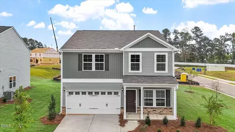 32 Plantation Dr, Youngsville, NC 27596
