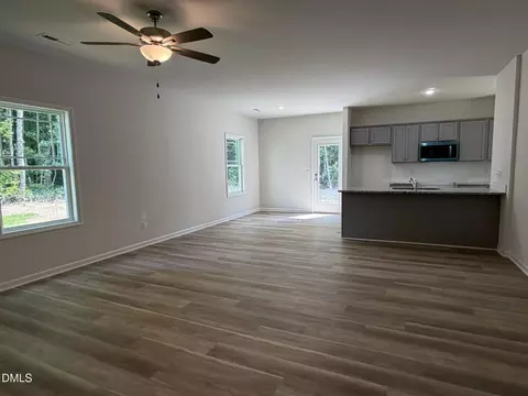 Living - 333 Constellation Ct, Benson, NC 27504 photo 2 of 3