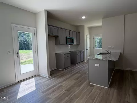 Kitchen - 333 Constellation Ct, Benson, NC 27504 photo 1 of 2