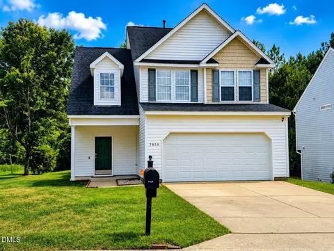 7028 Barlows Knoll St, Raleigh, NC 27610