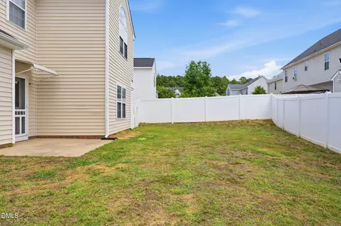 Exterior - 2708 Red Ruby Ln, Raleigh, NC 27610 photo 4 of 5