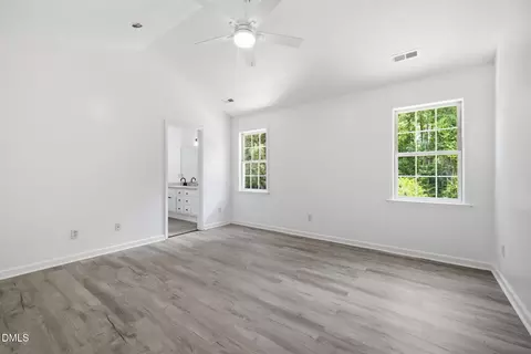 Bedroom - 433 Rosa Cir, Willow Spring, NC 27592 photo 6 of 6