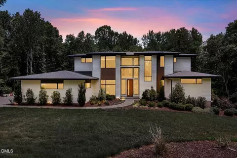 196 Mountaintop Cir, Pittsboro, NC 27312