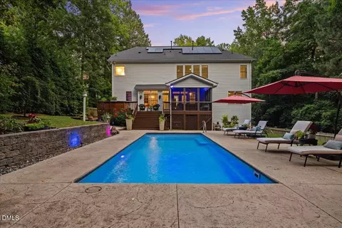 255 Norwalk St, Holly Springs, NC 27540