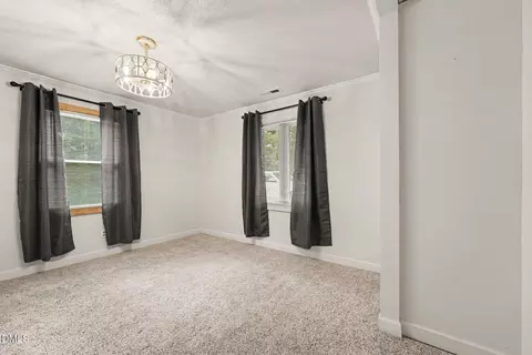 Bedroom - 211 Brookside Dr, Smithfield, NC 27577 photo 2 of 4