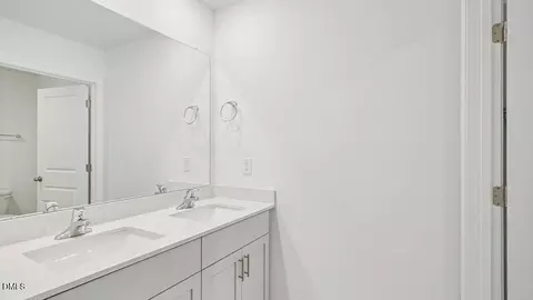 Bath - 179 Saddle Mare St, Clayton, NC 27520 photo 5 of 6