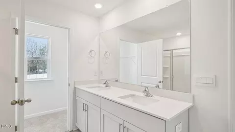 Bath - 179 Saddle Mare St, Clayton, NC 27520 photo 3 of 6