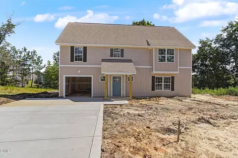 9752 Gooden Dr, Fayetteville, NC 28314