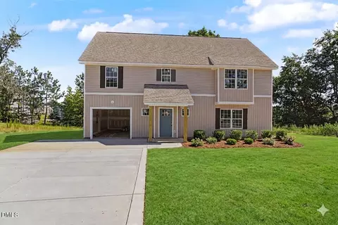 9752 Gooden Dr, Fayetteville, NC 28314