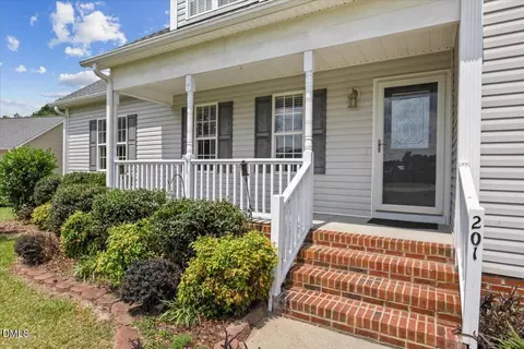 201 Jesse Dr, Smithfield, NC 27577 photo 5