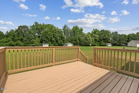 201 Jesse Dr, Smithfield, NC 27577 photo 7