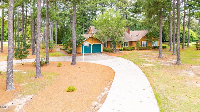 1210 E Cumberland St, Dunn, NC 28334