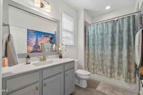 Bath - 200 Misty Moonlight Dr, Willow Spring, NC 27592 photo 4 of 4