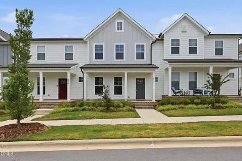 812 Silo Pk Dr, Wake Forest, NC 27587