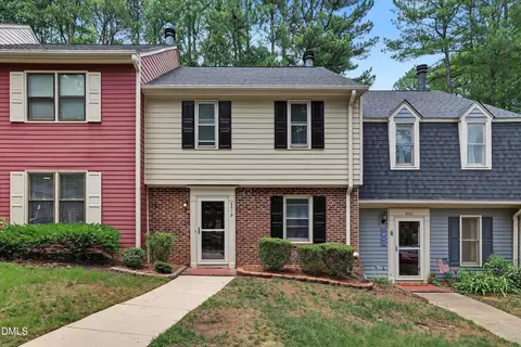 5519 Hamstead Xing, Raleigh, NC 27612