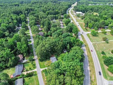 1813 Pinedale Dr, Raleigh, NC 27603