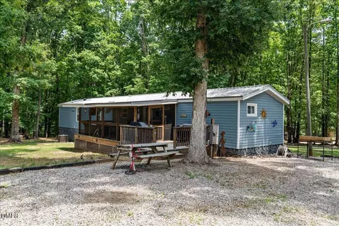 111 Nature Ln, Henderson, NC 27537