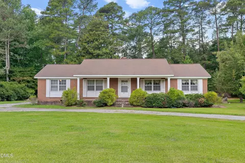 647 Mallard Rd, Smithfield, NC 27577