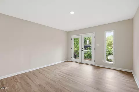 Living - 1118 Raynor St, Durham, NC 27703 photo 3 of 4