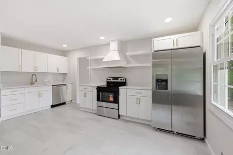 Kitchen - 1118 Raynor St, Durham, NC 27703 photo 2 of 4