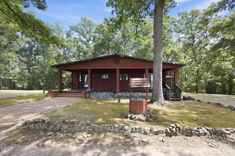 940 Nc Hwy 42, Goldston, NC 27252