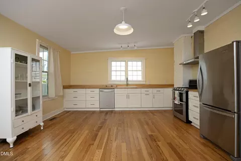 1702 E Main St, Durham, NC 27703 photo 9