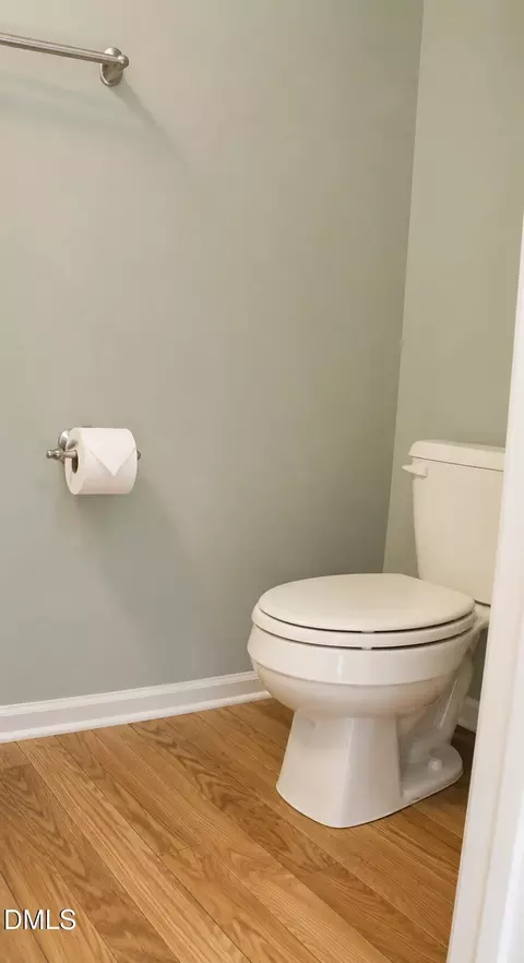 Bath - 4443 Middletown Dr, Wake Forest, NC 27587 photo 2 of 4
