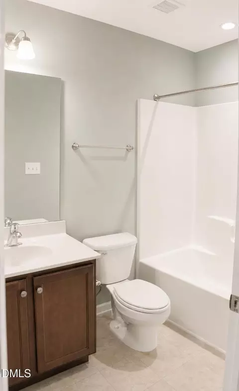 Bath - 4443 Middletown Dr, Wake Forest, NC 27587 photo 4 of 4