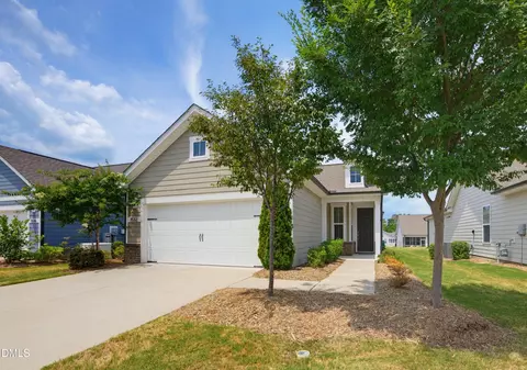 1532 White Admiral St, Fuquay Varina, NC 27526