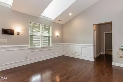 Living - 10 Colson Dr, Garner, NC 27529 photo 2 of 9