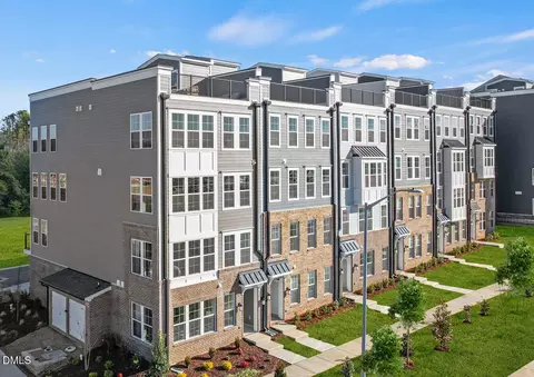 417 Grove Overlook Ln #100, Wake Forest, NC 27587
