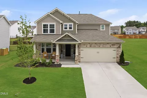 852 Golden Plum Ln, Zebulon, NC 27597