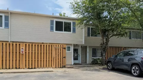 220 Elizabeth St #F3, Chapel Hill, NC 27514
