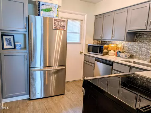 220 Elizabeth St #F3, Chapel Hill, NC 27514