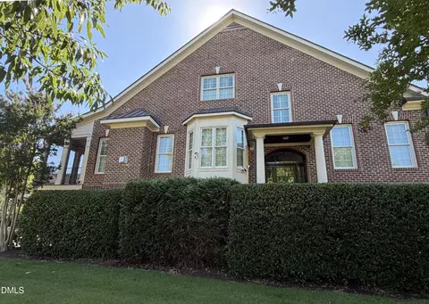7628 Mccrimmon Pkwy, Cary, NC 27519